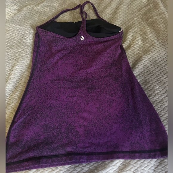 Lululemon - Picture 4 of 5